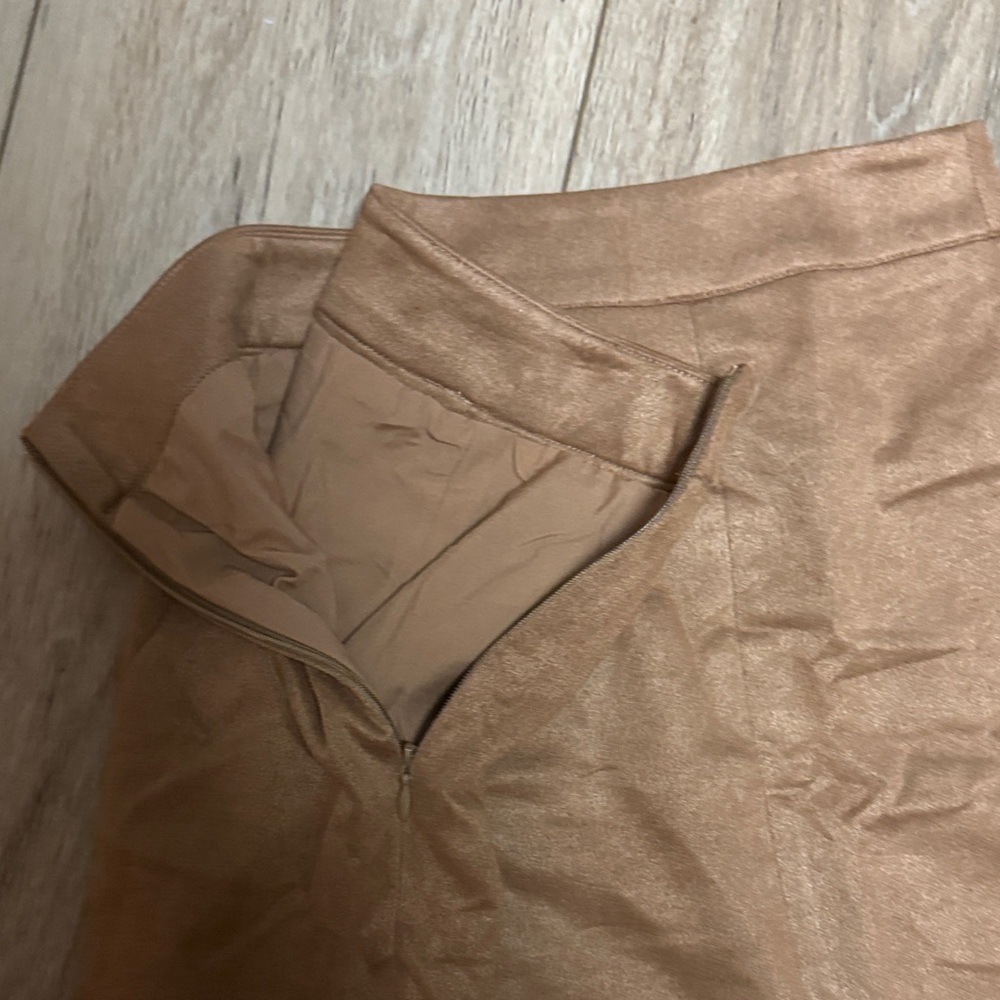 Cupshe NWT M CAMEL Brown FAUX Button-Front LINED SIDE ZIP MINI Skirt - Picture 3 of 6